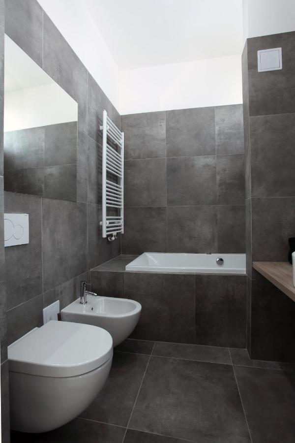 The House - Mezibranska Appartamento Praga